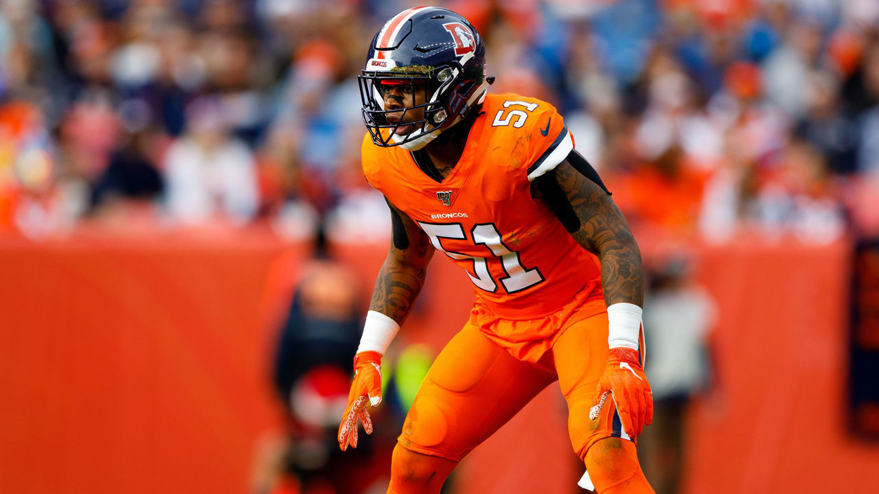 DENVER, CO - DECEMBER 22: Linebacker Todd Davis #51 of the Denver Broncos defends on the play against the Detroit Lions during the first quarter at Empower Field at Mile High on December 22, 2019 in Denver, Colorado. The Broncos defeated the Lions 27-17.