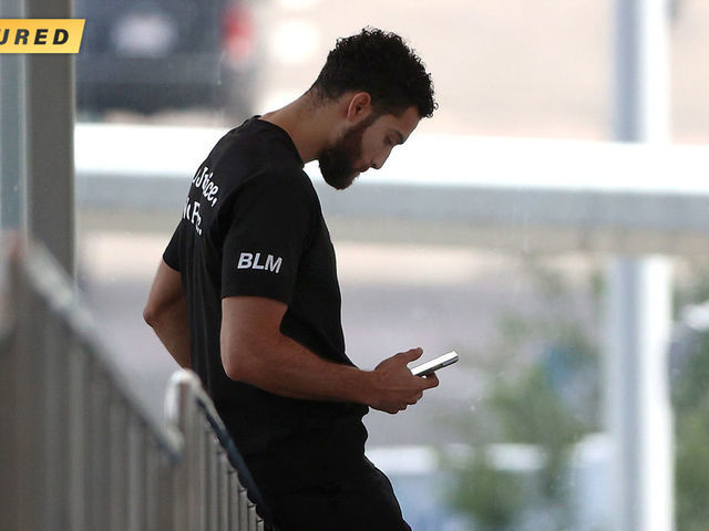 How NHL players and coaches are managing 'cabin fever' in the bubble