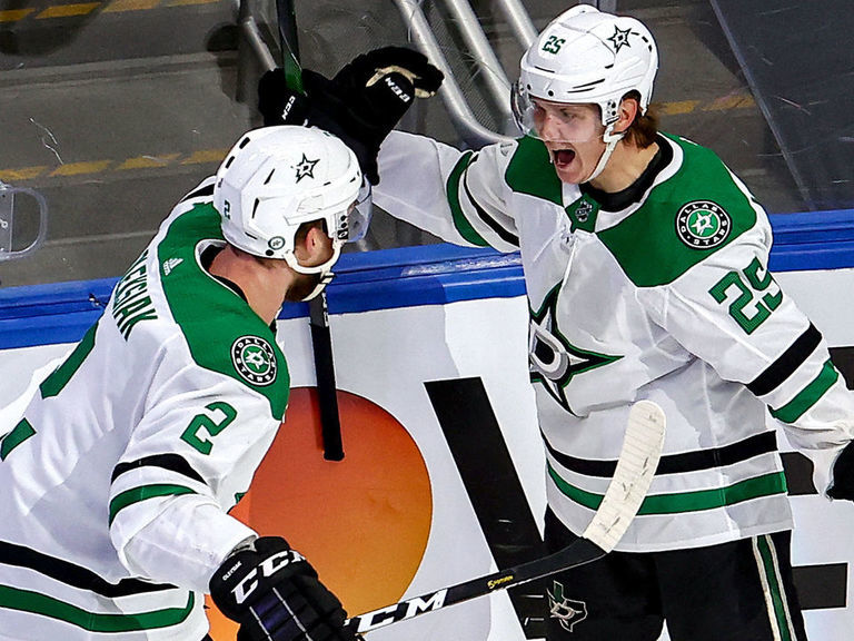 Stars' Kiviranta Becomes 1st Rookie In NHL History To Net Game 7 Hat ...