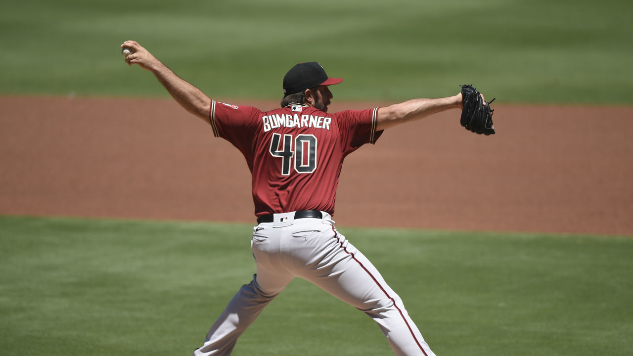 D-backs' Bumgarner back on mound