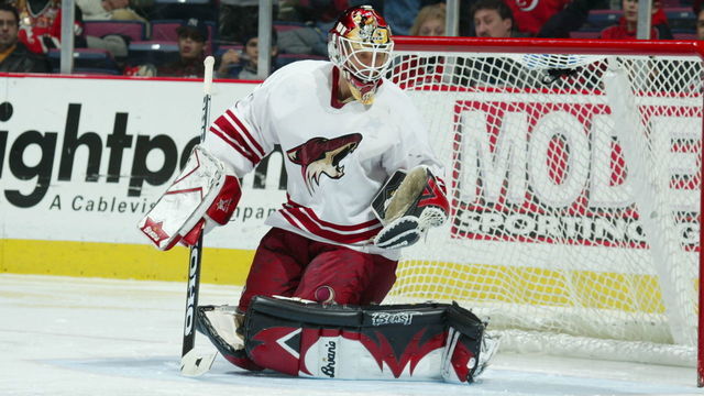 2004 Season: Player Sean Burke of the Phoenix Coyotes.