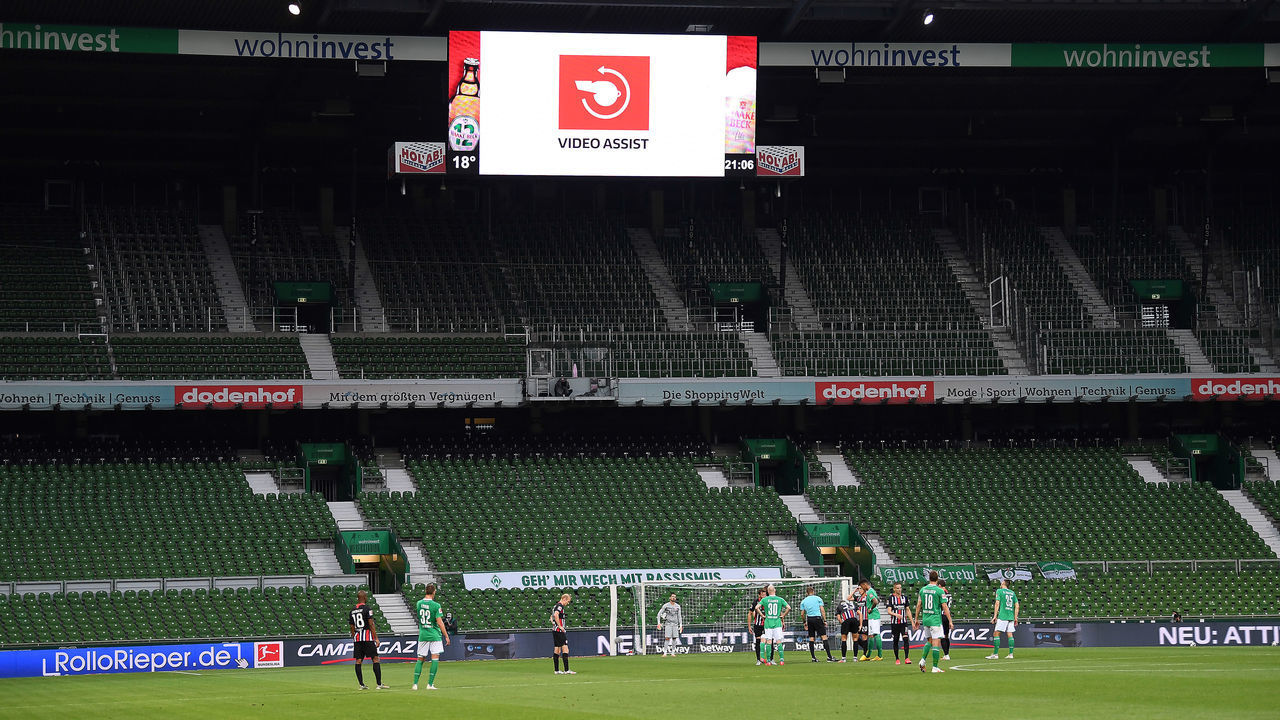 BREMEN, GERMANY - JUNE 03: A general view of the empty stands at the Bundesliga match between SV Werder Bremen and Eintracht Frankfurt at Wohninvest Weserstadion on June 03, 2020 in Bremen, Germany.