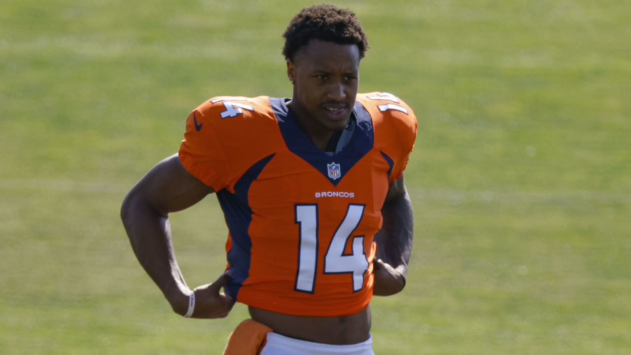 ENGLEWOOD, CO - AUGUST 17: Wide receiver Courtland Sutton #14 of the Denver Broncos adjusts his jersey while stretching during a training session at UCHealth Training Center on August 17, 2020 in Englewood, Colorado.