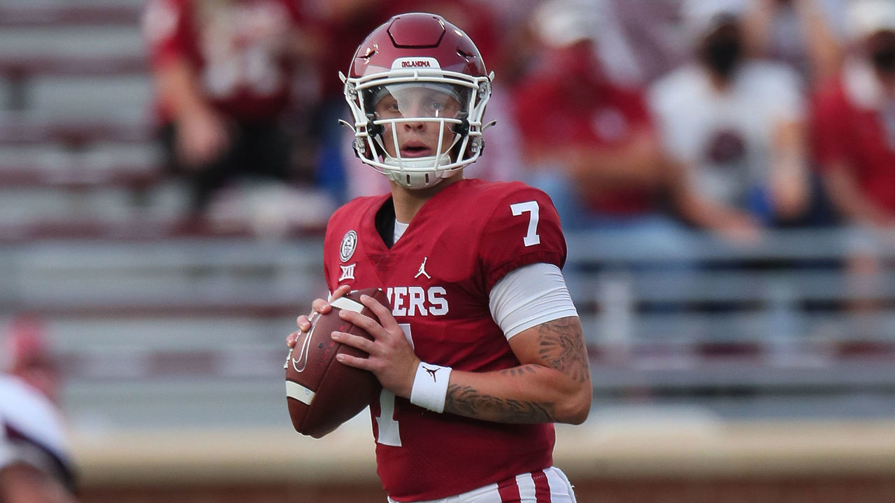 NORMAN, OK - SEPTEMBER 12: Oklahoma Sooners QB Spencer Rattler (7) looks to pass during a college football game between the Oklahoma Sooners and the Missouri State Bears on September 12, 2020, at the Gaylord Family Memorial Stadium in Norman, OK.