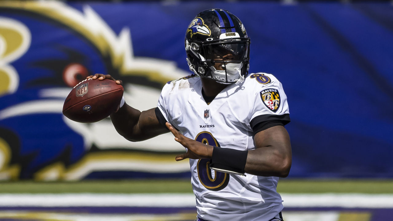 BALTIMORE, MD - SEPTEMBER 13: Lamar Jackson #8 of the Baltimore Ravens looks to pass against the Cleveland Browns during the first half at M&T Bank Stadium on September 13, 2020 in Baltimore, Maryland.