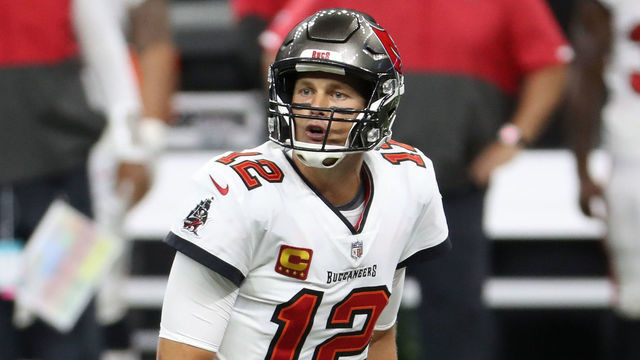 NEW ORLEANS, LOUISIANA - SEPTEMBER 13: Tom Brady #12 of the Tampa Bay Buccaneers changes the play at the line of scrimmage during the second quarter against the New Orleans Saintsat the Mercedes-Benz Superdome on September 13, 2020 in New Orleans, Louisiana.