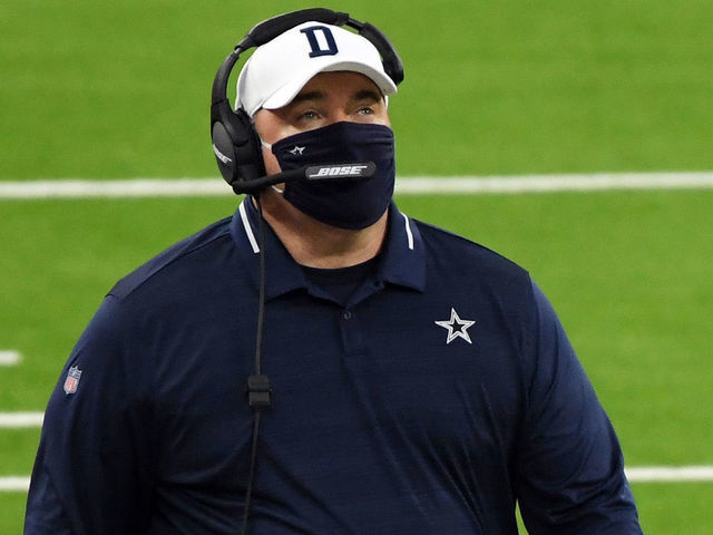 INGLEWOOD, CALIFORNIA - SEPTEMBER 13: Head coach Mike McCarthy of the Dallas Cowboys reacts during the first half against the Los Angeles Rams at SoFi Stadium on September 13, 2020 in Inglewood, California.