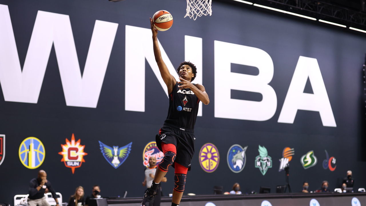 PALMETTO, FL - SEPTEMBER 12: Angel McCoughtry #35 of the Las Vegas Aces shoots the ball against the Los Angeles Sparks on September 12, 2020 at Feld Entertainment Center in Palmetto, Florida. NOTE TO USER: User expressly acknowledges and agrees that, by downloading and/or using this Photograph, user is consenting to the terms and conditions of the Getty Images License Agreement. Mandatory Copyright Notice: Copyright 2020 NBAE