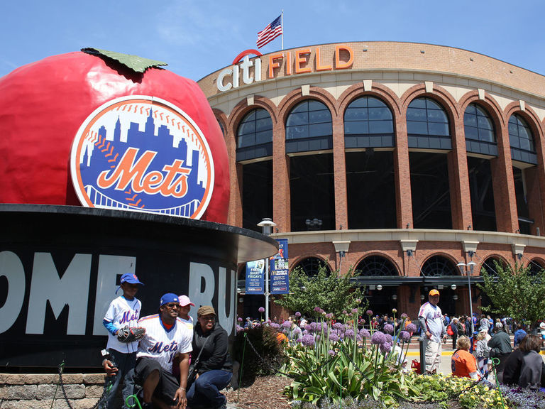 The Mets Are Finally Getting in on the Fun of Bobby Bonilla Day - Bleacher  Nation