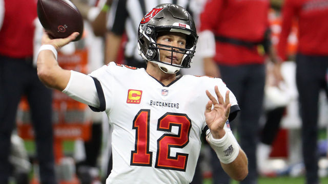 NEW ORLEANS, LOUISIANA - SEPTEMBER 13: Tom Brady #12 of the Tampa Bay Buccaneers throws against the New Orleans Saints during the second quarter at the Mercedes-Benz Superdome on September 13, 2020 in New Orleans, Louisiana.
