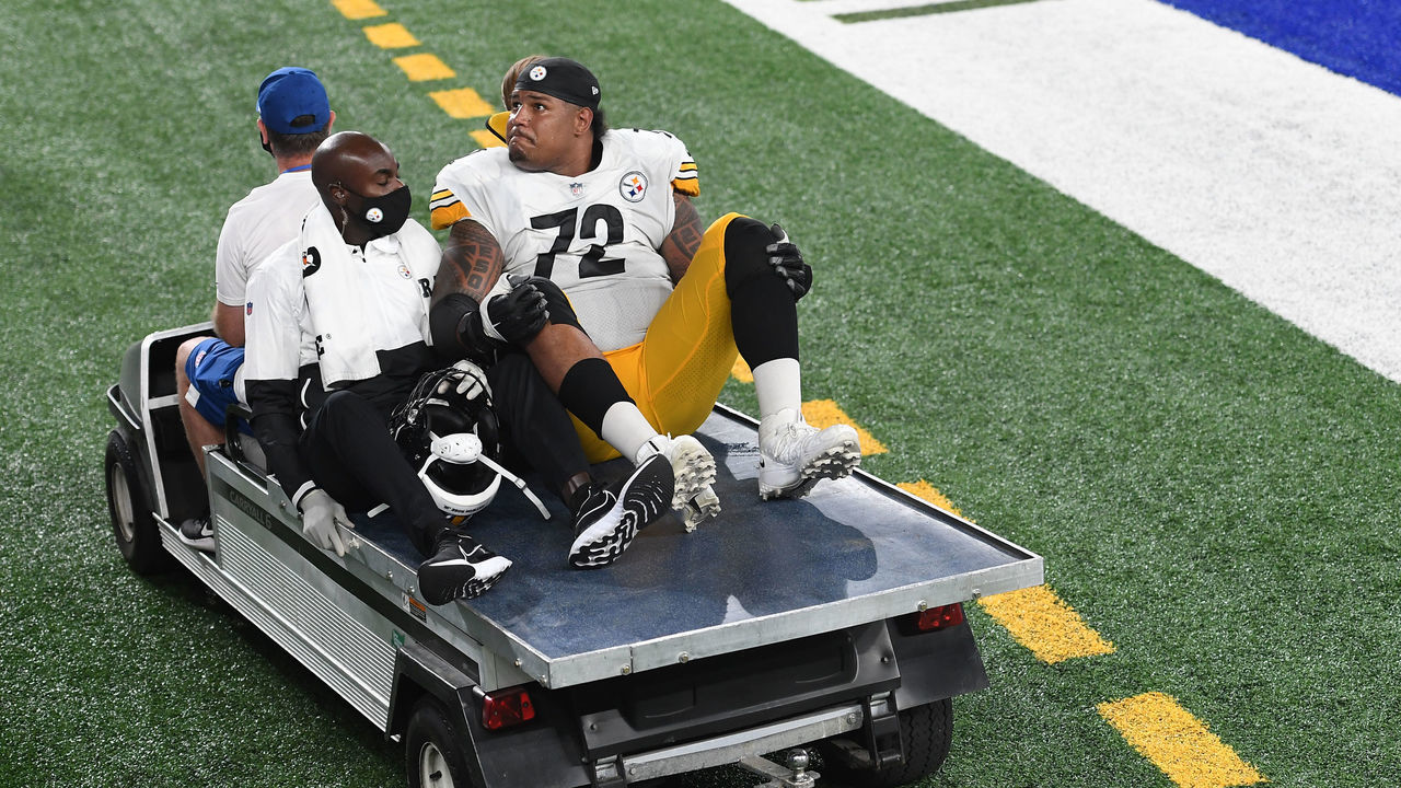 EAST RUTHERFORD, NEW JERSEY - SEPTEMBER 14: Zach Banner #72 of the Pittsburgh Steelers is taken off the field after sustaining an injury during the second half against the New York Giants at MetLife Stadium on September 14, 2020 in East Rutherford, New Jersey.