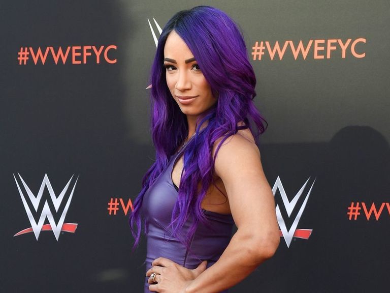 Sasha Banks makes cameo in 'The Mandalorian' season 2 trailer ...