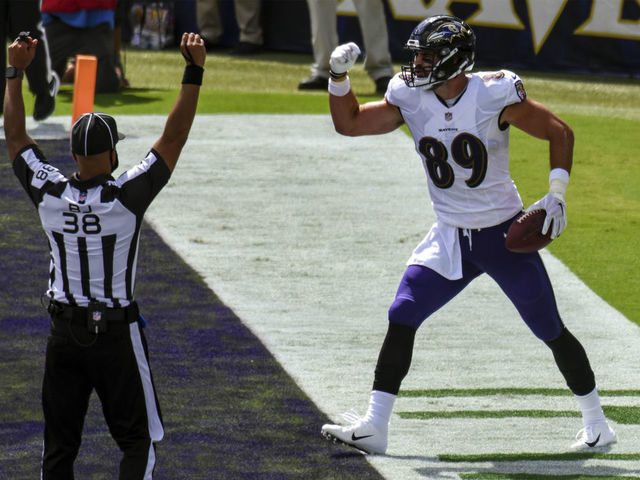 BALTIMORE, MD - SEPTEMBER 13: Baltimore Ravens tight end Mark Andrews (89) celebrates a touchdown signaled by back judge Rich Martinez (39) in the game against the Cleveland Browns on September 13, 2020, at M&T Bank Stadium in Baltimore, MD.