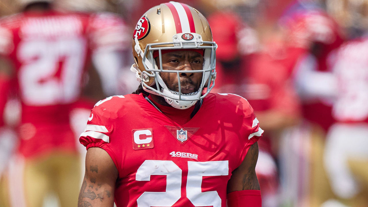 SAN FRANCISCO, CA - SEPTEMBER 13: San Francisco 49ers cornerback Richard Sherman (25) looks on during the NFL game between the San Francisco 49ers and the Arizona Cardinals on September 13, 2020, at Levi's Stadium in Santa Clara, California.