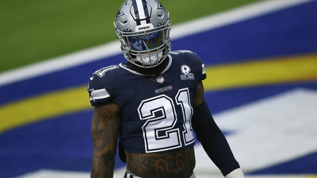 INGLEWOOD, CA - SEPTEMBER 13: Running back Ezekiel Elliott #21 of the Dallas Cowboys during pre game warmup against Los Angeles Rams at SoFi Stadium on September 13, 2020 in Inglewood, California.