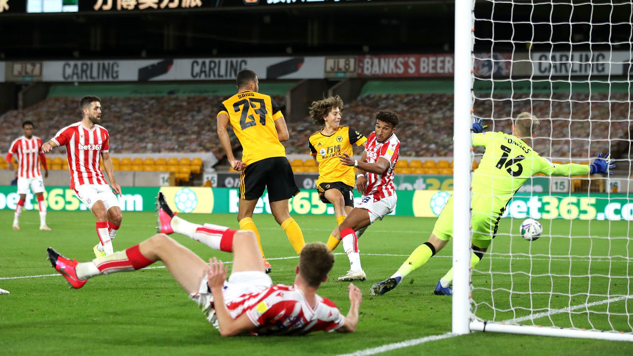 Wolverhampton Wanderers' Fabio Silva (centre) misses a chance to score during the Carabao Cup second round match at Molineux, Wolverhampton.
