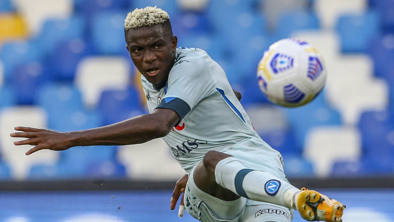 SAN PAOLO STADIUM, NAPOLI, CAMPANIA, ITALY - 2020/09/11: SSC Napoli's Nigerian striker Victor Osimhen shots the ball during the pre-season friendly match between SSC Napoli and Pescara at San Paolo stadium. Napoli won 4-0.