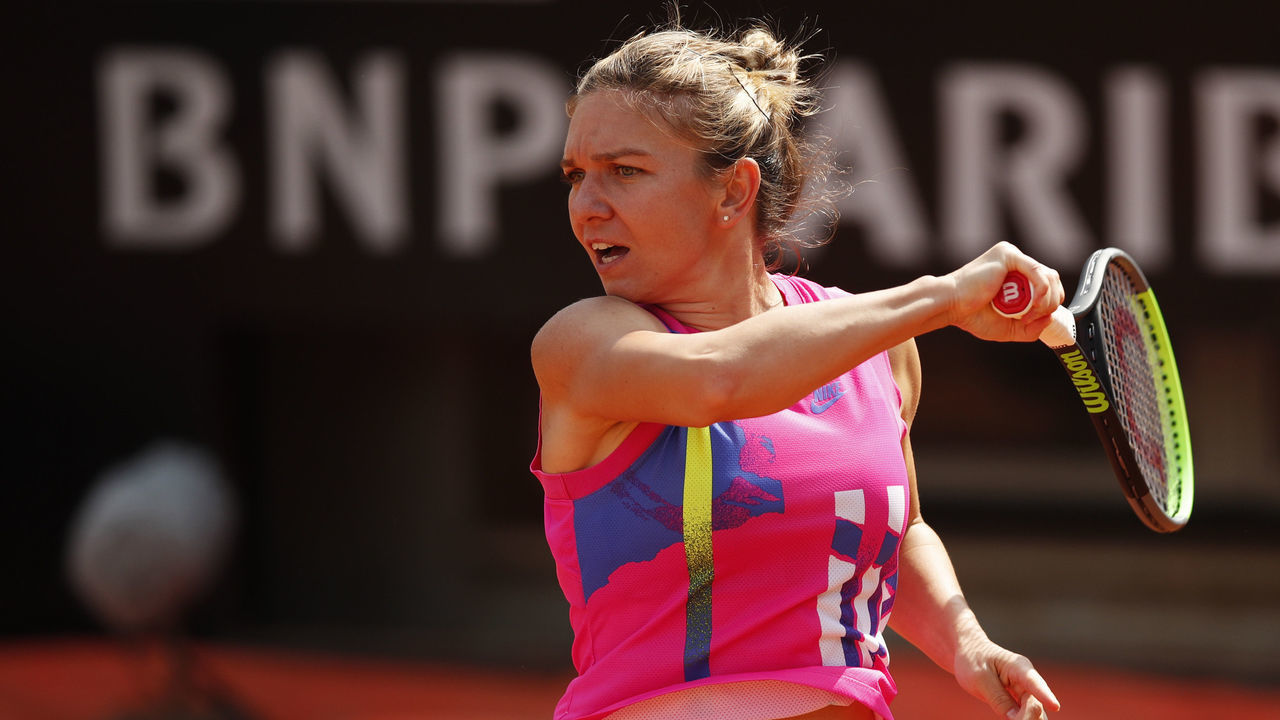 ROME, ITALY - SEPTEMBER 19: Simona Halep of Romania plays a forehand in her quarter-final match against Yulia Putintseva of Kazakhstan during day six of the Internazionali BNL d'Italia at Foro Italico on September 19, 2020 in Rome, Italy.