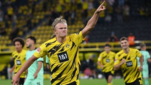 Dortmund's Norwegian forward Erling Braut Haaland celebrates scoring during the German first division Bundesliga football match Borussia Dortmund v Borussia Moenchengladbach in Dortmund, western Germany on September 19, 2020.
