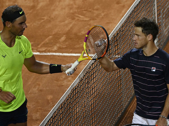 Nadal Shocked By Schwartzman Djokovic Smashes Racket But Wins In Rome Thescore Com