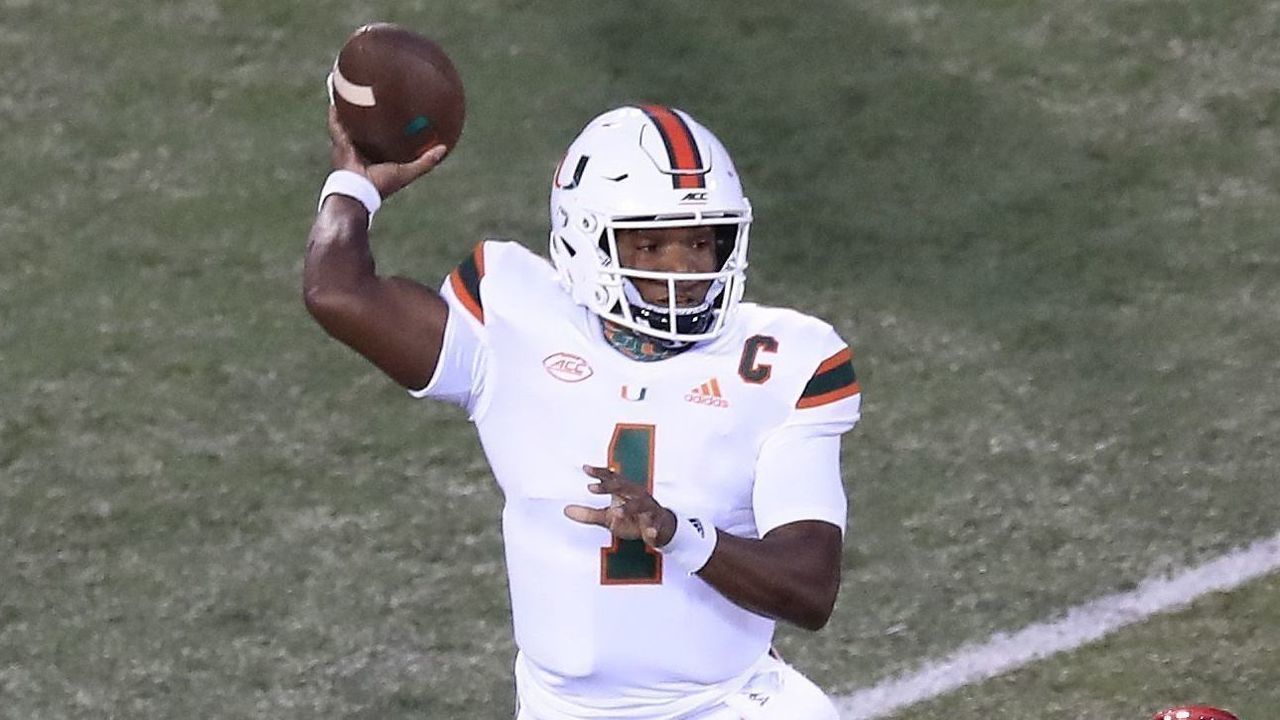 LOUISVILLE, KENTUCKY - SEPTEMBER 19: D' Eriq King #1 of the Miami Hurricanes passes the ball against the Louisville Cardinals at Cardinal Stadium on September 19, 2020 in Louisville, Kentucky.