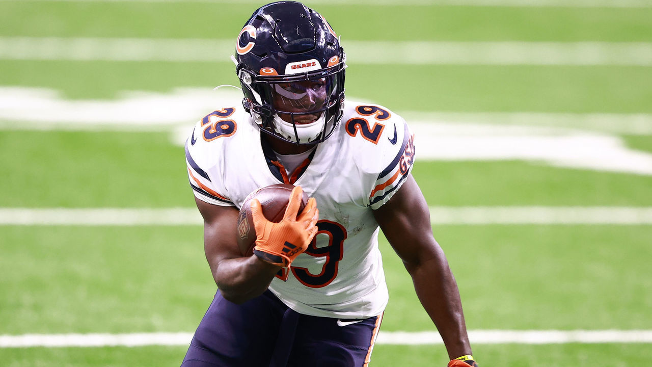 DETROIT, MI - SEPTEMBER 13: Tarik Cohen #29 of the Chicago Bears runs for a first down during the third quarter of the game against the Detroit Lions at Ford Field on September 13, 2020 in Detroit, Michigan.