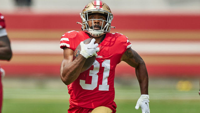 SAN FRANCISCO, CA - SEPTEMBER 13: San Francisco 49ers running back Raheem Mostert (31) runs with the football for a touchdown during the NFL game between the San Francisco 49ers and the Arizona Cardinals on September 13, 2020, at Levi's Stadium in Santa Clara, California.