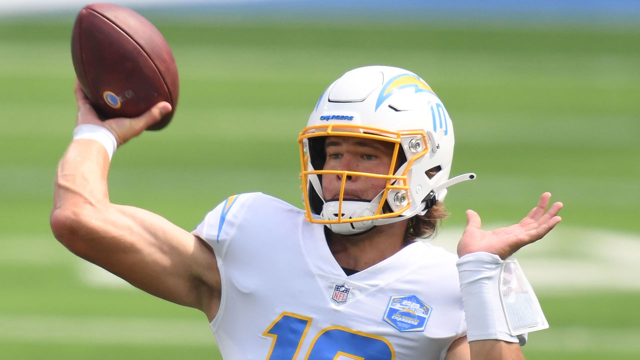 Chargers start Herbert vs. Chiefs after Taylor suffered injury before  kickoff