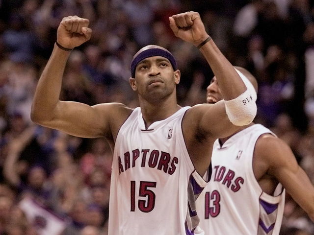 Raptors franchise CEO Tim Leiweke met with Vince Carter, preached open-mindedness
