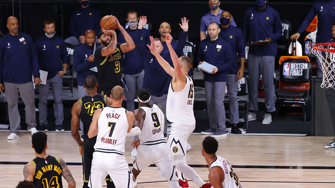 LAKE BUENA VISTA, FLORIDA - SEPTEMBER 20: Anthony Davis #3 of the Los Angeles Lakers shoots a three point basket to win the game over Denver Nuggets in Game Two of the Western Conference Finals during the 2020 NBA Playoffs at AdventHealth Arena at the ESPN Wide World Of Sports Complex on September 20, 2020 in Lake Buena Vista, Florida.