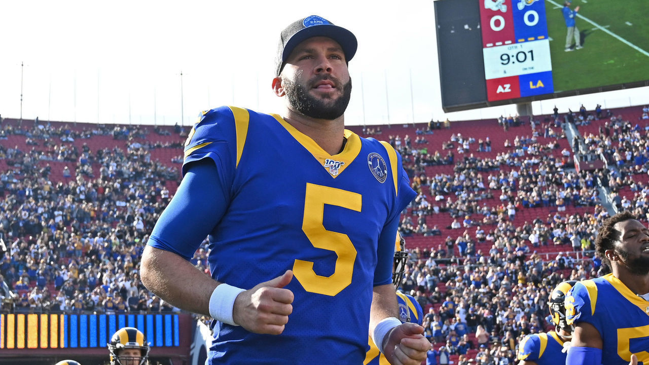 LOS ANGELES, CA - DECEMBER 29: Quarterback Blake Bortles #5 of the Los Angeles Rams runs on to the field for the game against the Arizona Cardinals at the Los Angeles Memorial Coliseum on December 29, 2019 in Los Angeles, California.