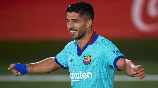 VILLAREAL, SPAIN - JULY 05: Luis Suarez of Barcelona celebrates after scoring a goal during the Liga match between Villarreal CF and FC Barcelona at Estadio de la Ceramica on July 5, 2020 in Villareal, Spain.