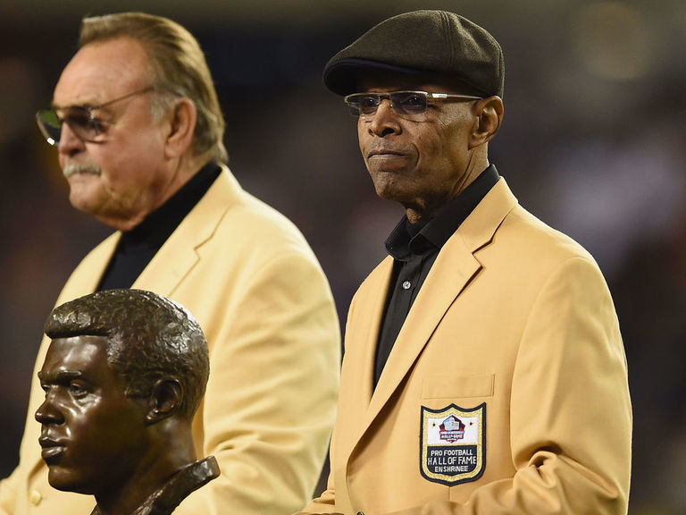 Gale Sayers, legendary Bears running back and Pro Football Hall of Famer,  dies at 77 