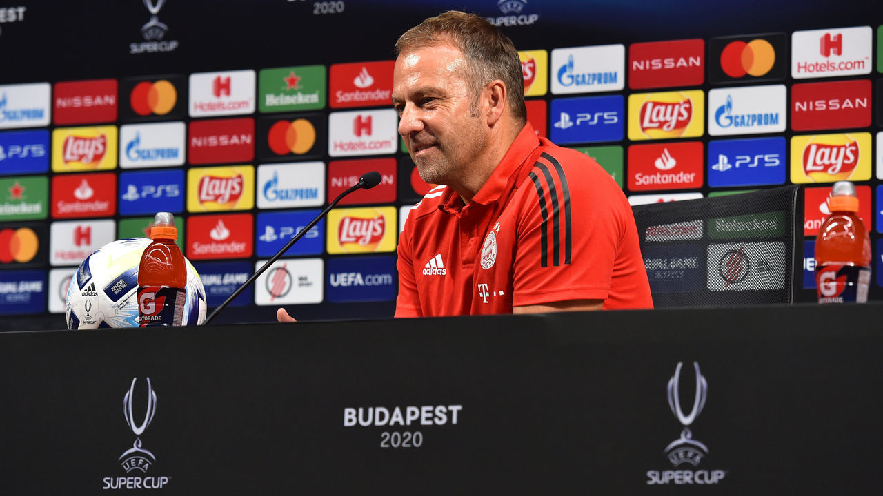 BUDAPEST, HUNGARY - SEPTEMBER 23: In this Handout picture by UEFA, Hans-Dieter Flick, Head Coach of Bayern Munich speaks to the media during the Bayern Munich Press Conference ahead of the UEFA Super Cup final between Sevilla and Bayern Munich at Stadium Puskas Ferenc on September 23, 2020 in Budapest, Hungary.