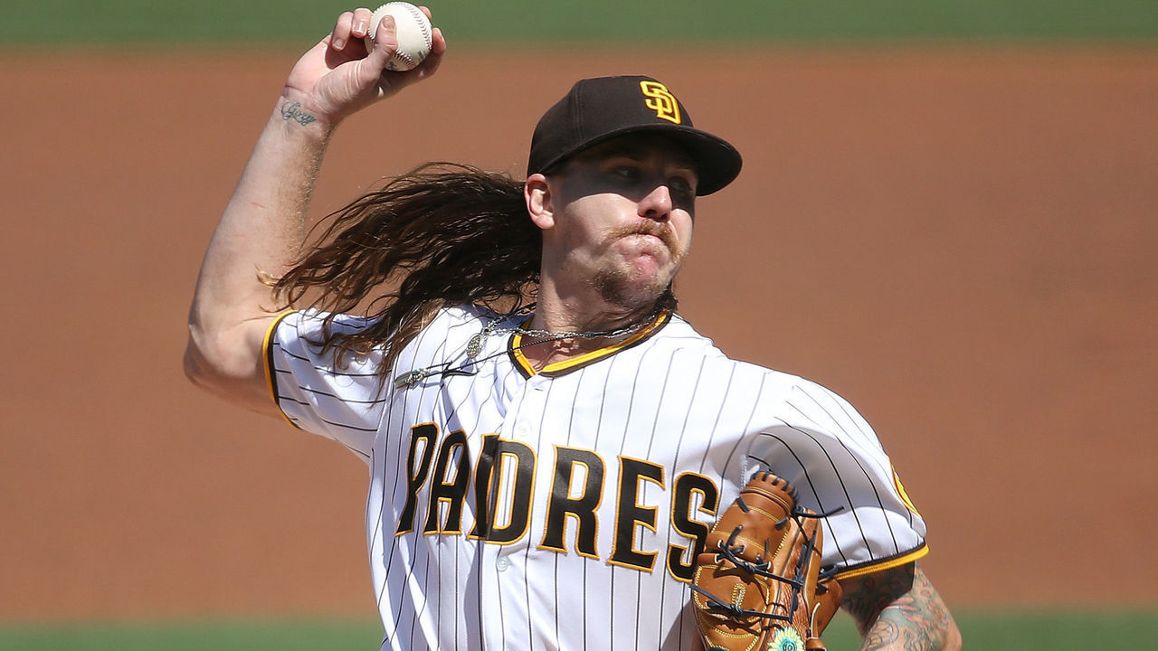 SAN DIEGO, CALIFORNIA - SEPTEMBER 23: Mike Clevinger #52 of the San Diego Padres pitches during the first inning of a game against the Los Angeles Angels at PETCO Park on September 23, 2020 in San Diego, California.