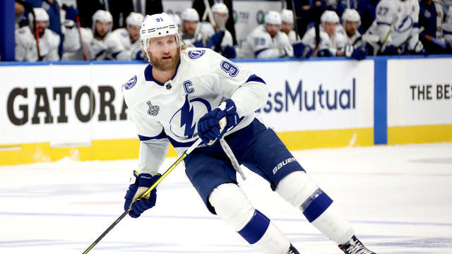 EDMONTON, ALBERTA - SEPTEMBER 23: Steven Stamkos #91 of the Tampa Bay Lightning skates in the first period of Game Three of the NHL Stanley Cup Final between the Tampa Bay Lightning and the Dallas Stars at Rogers Place on September 23, 2020 in Edmonton, Alberta, Canada.