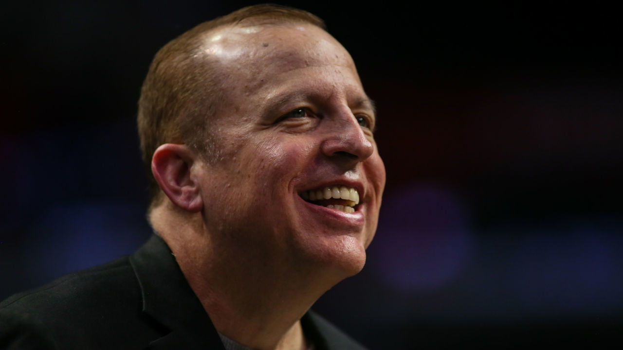 LOS ANGELES, CA - NOVEMBER 20: Former NBA coach Tom Thibodeau before the Boston Celtics vs LA Clippers NBA basketball game on November 20, 2019, at Staples Center in Los Angeles, CA.