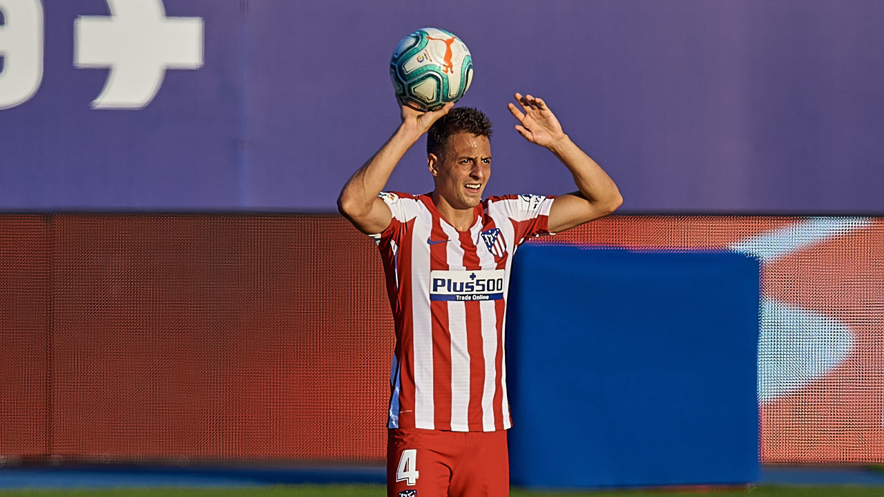 LA NUCIA, SPAIN - JUNE 23: Santiago Arias Naranjo of Atletico de Madrid in action during the Liga match between Levante UD and Club Atletico de Madrid at Estadio Camilo Cano on June 23, 2020 in La Nucia, Spain.