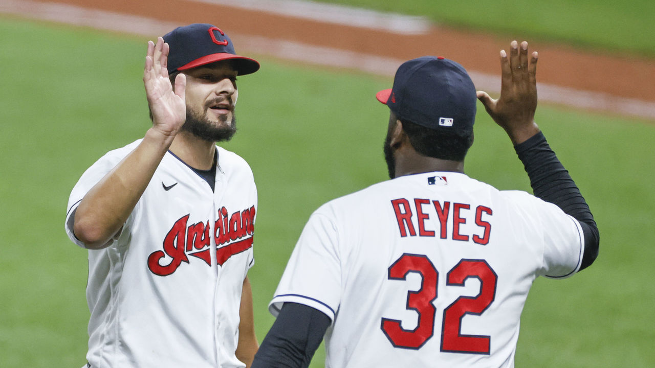 MLB Indians 5 White Sox 4 sweep MVP Jose Ramirez playoffs