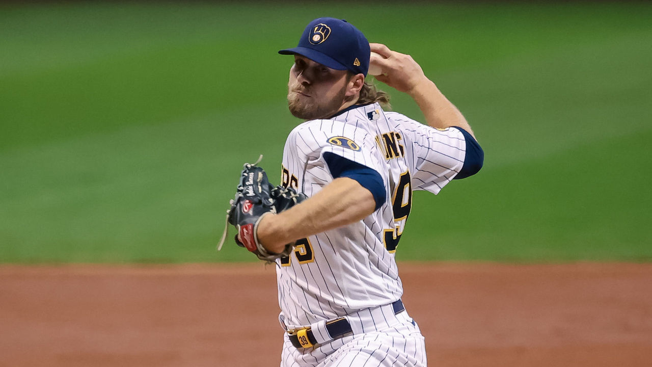 MILWAUKEE, WISCONSIN - SEPTEMBER 14: Corbin Burnes #39 of the Milwaukee Brewers pitches in the second inning against the St. Louis Cardinals during game two of a doubleheader at Miller Park on September 14, 2020 in Milwaukee, Wisconsin.