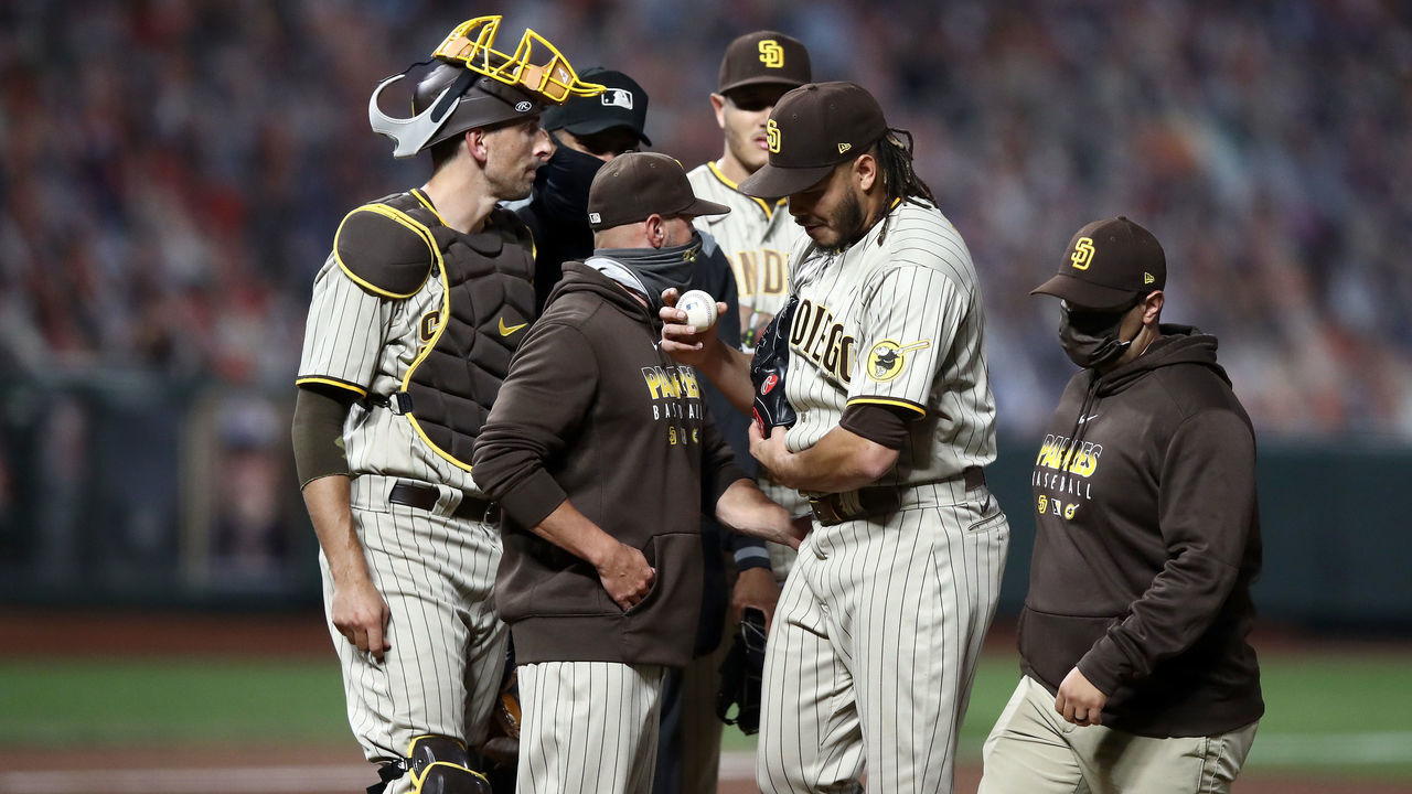 SAN FRANCISCO, CALIFORNIA - SEPTEMBER 25: Dinelson Lamet #29 of the San Diego Padres is taken out of the game against the San Francisco Giants with an injury in the fourth inning of game two of their double header at Oracle Park on September 25, 2020 in San Francisco, California.