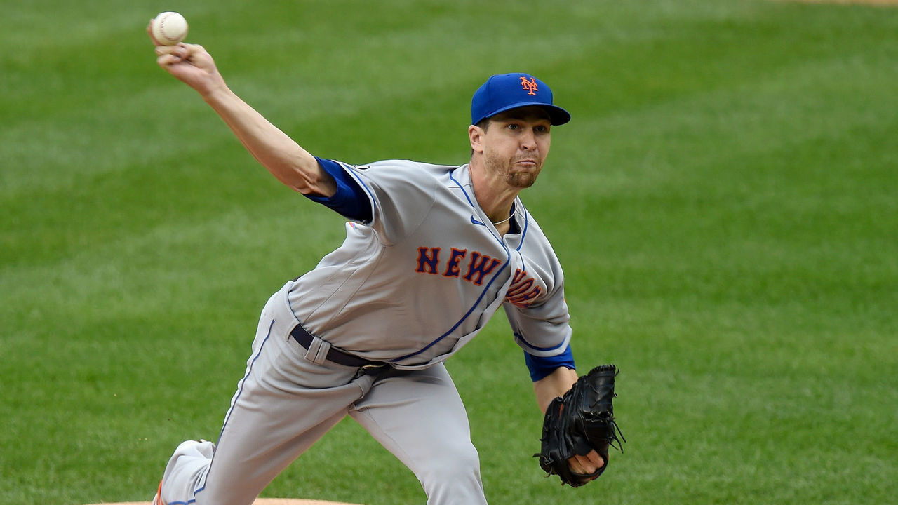 WASHINGTON, DC - SEPTEMBER 26: Jacob deGrom #48 of the New York Mets pitches in the first inning against the Washington Nationals during game 1 of a double header at Nationals Park on September 26, 2020 in Washington, DC.