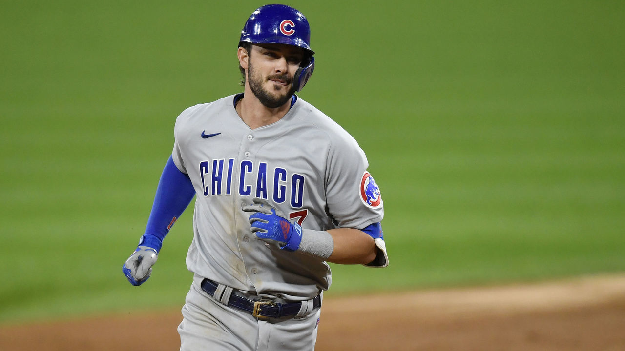 CHICAGO, ILLINOIS - SEPTEMBER 26: Kris Bryant #17 of the Chicago Cubs hits a grand slam home run in the third inning against the Chicago White Sox at Guaranteed Rate Field on September 26, 2020 in Chicago, Illinois.