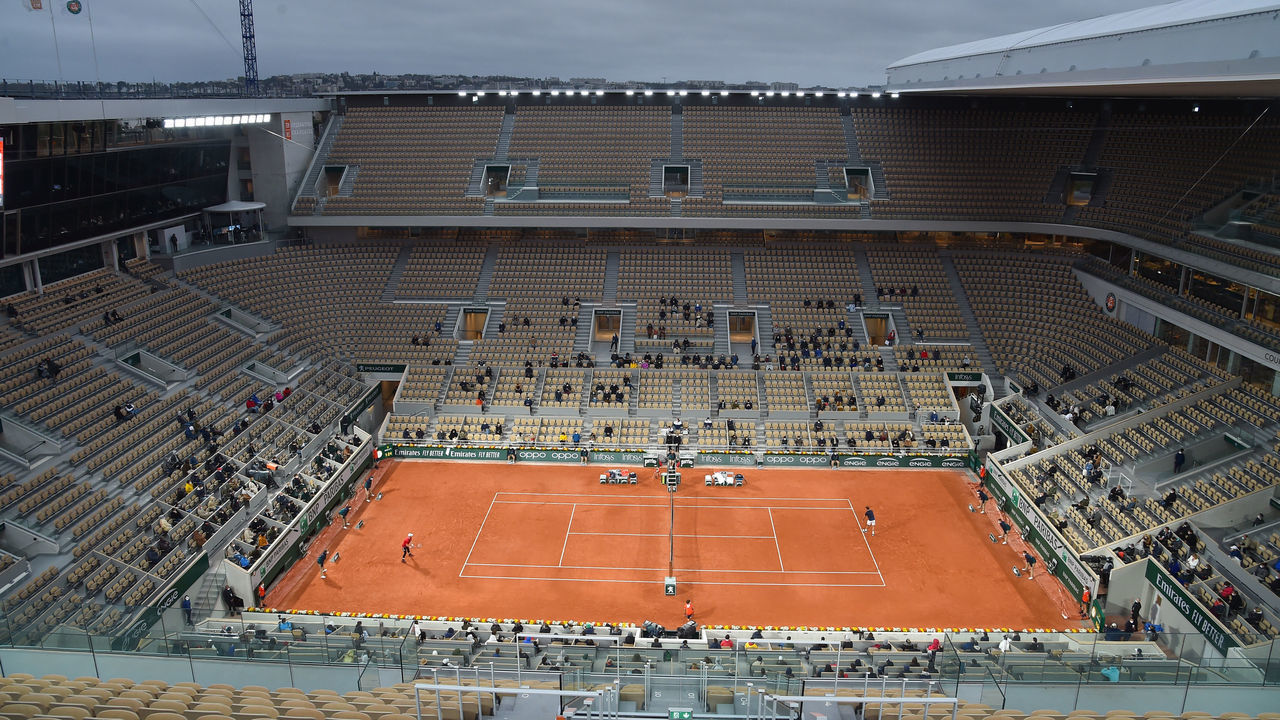 PARIS, FRANCE - SEPTEMBER 27: General view inside Court Philippe-Chatrier during Men's Singles first round match between Stan Wawrinka of Switzerland and Andy Murray of Great Britain during day one of the 2020 French Open at Roland Garros on September 27, 2020 in Paris, France.
