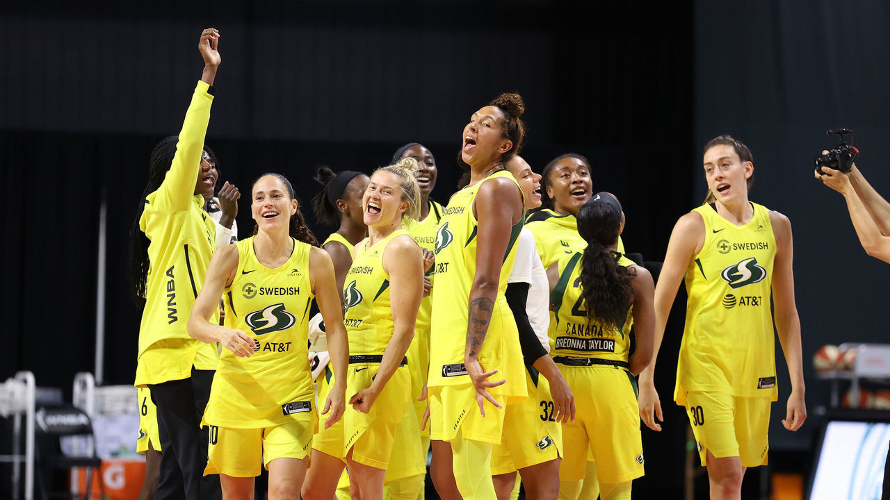PALMETTO, FL - SEPTEMBER 27: The Seattle Storm celebrate after defeating the Minnesota Lynx in Game three of the Semifinals of the WNBA Playoffs on September 27, 2020 at Feld Entertainment Center in Palmetto, Florida. NOTE TO USER: User expressly acknowledges and agrees that, by downloading and/or using this Photograph, user is consenting to the terms and conditions of the Getty Images License Agreement. Mandatory Copyright Notice: Copyright 2020 NBAE