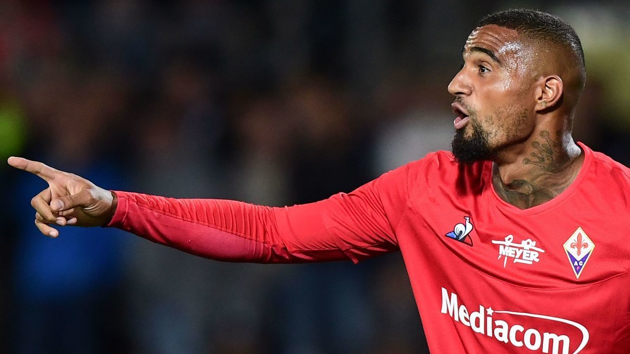 Fiorentina's Ghanaian forward Kevin-Prince Boateng gestures during the Italian Serie A football match Brescia vs Fiorentina on October 21, 2019 at the Mario-Rigamonti stadium in Brescia.