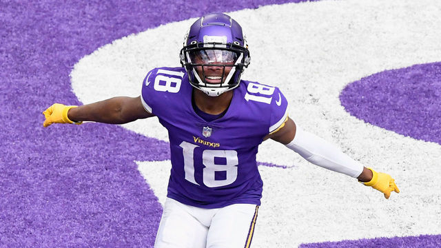 MINNEAPOLIS, MINNESOTA - SEPTEMBER 27: Justin Jefferson #18 of the Minnesota Vikings celebrates a touchdown against the Tennessee Titans during the third quarter of the game at U.S. Bank Stadium on September 27, 2020 in Minneapolis, Minnesota.
