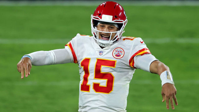 BALTIMORE, MARYLAND - SEPTEMBER 28: Patrick Mahomes #15 of the Kansas City Chiefs reacts after his fourth touchdown of the night in the fourth quarter against the Baltimore Ravens at M&T Bank Stadium on September 28, 2020 in Baltimore, Maryland.