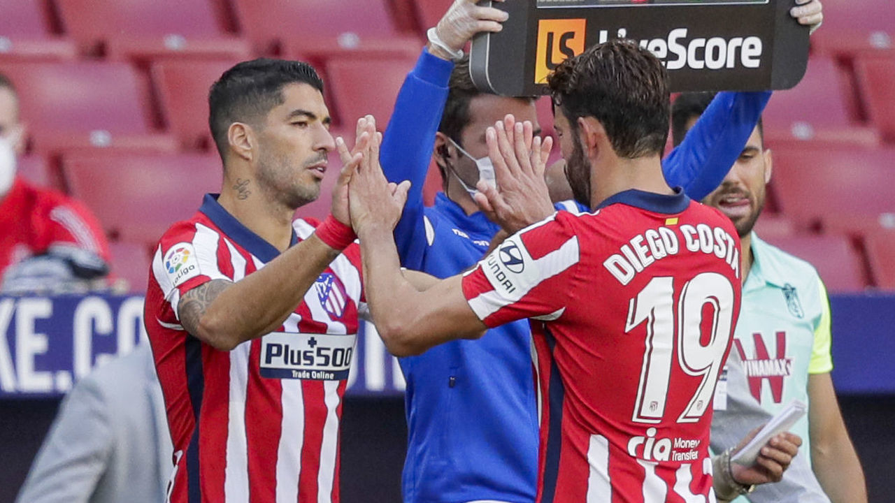 MADRID, SPAIN - SEPTEMBER 27: (L-R) Luis Suarez of Atletico Madrid, Diego Costa of Atletico Madrid during the La Liga Santander match between Atletico Madrid v Granada at the Estadio Wanda Metropolitano on September 27, 2020 in Madrid Spain