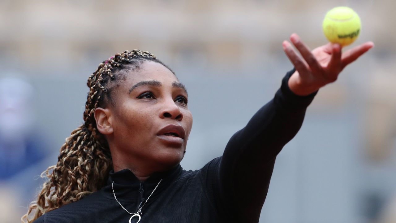 PARIS, Sept. 28, 2020 -- Serena Williams of the United States serves during the women's singles first round match against Kristie Ahn of the United States at French Open tennis tournament 2020 at Roland Garros in Paris, France, Sept. 28, 2020.